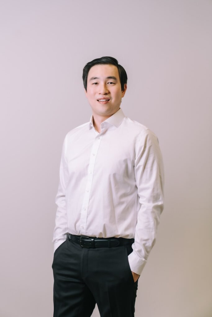 Dr Kevin Widjaja